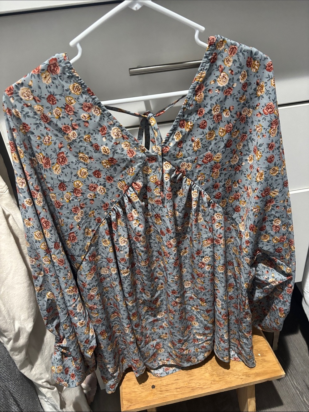 Floral Tie-Back V-Neck Peasant Blouse - Dusty Blue